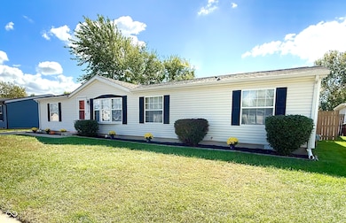 3319 Fall Valley Dr, Columbus, IN 47203 - photo 5