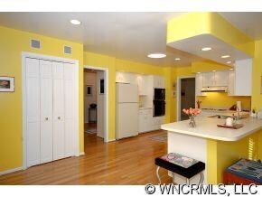 Bright Kitchen