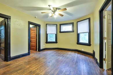 125 Parker St, Cincinnati, OH 45219 - photo 7
