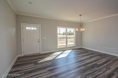 7007 E Manslick Rd, Louisville, KY 40228 - photo 4