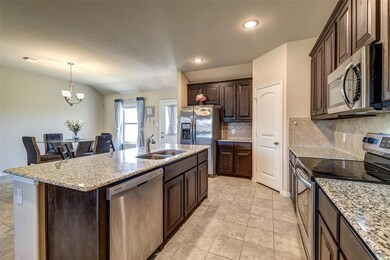 215 Springwood Ranch Loop, Springtown, TX 76082 - photo 4