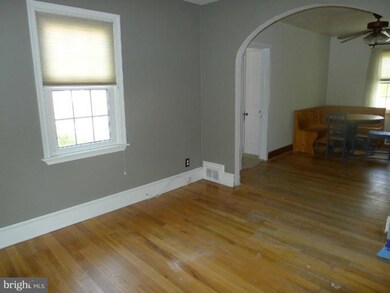 702 5th St, Laurel, MD 20707 - photo 4