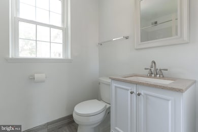 4811 29th St S unit A2, Arlington, VA 22206 - photo 7