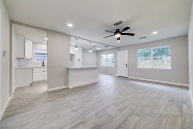 7322 Shady Grove Ln, Houston, TX 77040 - photo 4