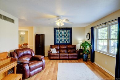 3411 Deerwood Dr, New Albany, IN 47150 - photo 7