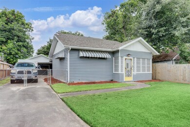 4611 Billingsley St, Houston, TX 77009 - photo 2