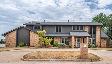 WELCOME TO LAKE FRONT LIVING at 6908 N Lake Front 