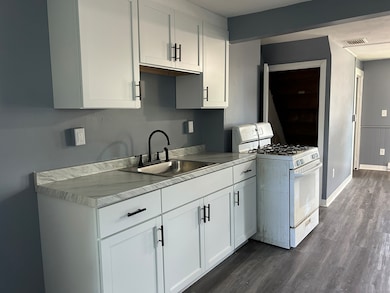 164 Central Ave unit 166, Norwich, CT 06360 - photo 5