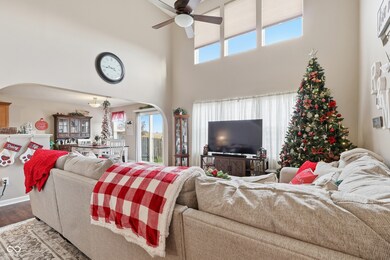 15460 Old Pond Cir, Noblesville, IN 46060 - photo 4