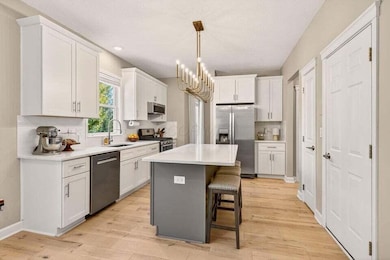 5692 Sugarwood Dr, New Albany, OH 43054 - photo 5