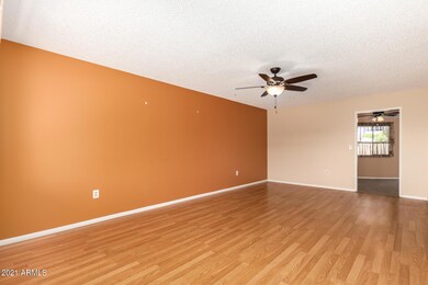 13669 N Garden Court Dr, Sun City, AZ 85351 - photo 2