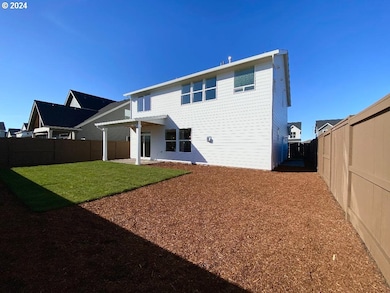 217 SW 18th Ave, Canby, OR 97013 - photo 3