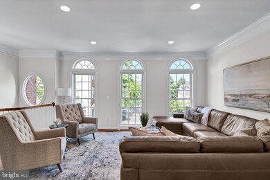 9084 Tanyard Ln, Lorton, VA 22079 - photo 4