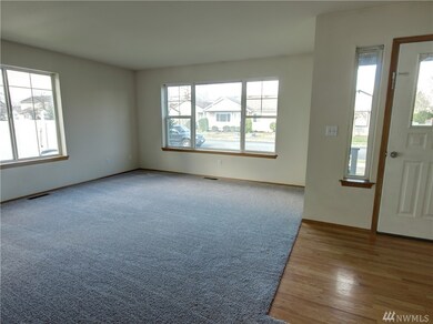 1224 Elm St, Lynden, WA 98264 - photo 4