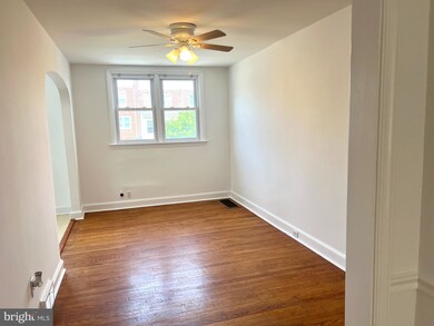 1089 Oakwood Dr, Glenolden, PA 19036 - photo 7