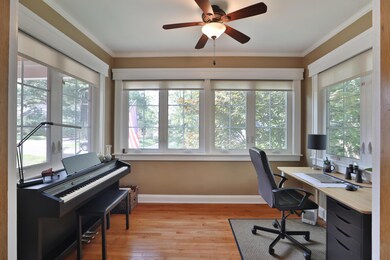 Den/Home Office.
