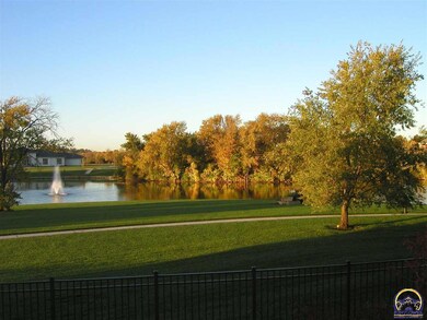 1011 SW Exmoor Ln, Topeka, KS 66604 - photo 3