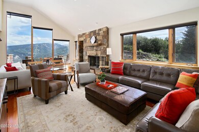 4530_a_flat_point_living_4