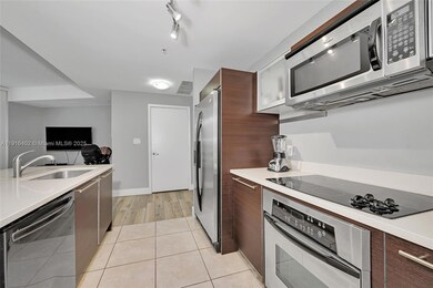 Quantum On the Bay unit 4019, Miami, FL 33132 - photo 6