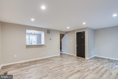 9513 Donnan Castle Ct, Laurel, MD 20723 - photo 6