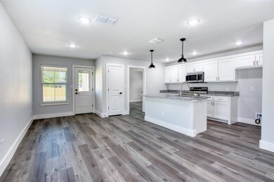 418 E 5th St, Bonham, TX 75418 - photo 5