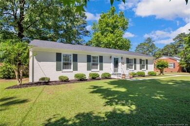 2623 Mirror Lake Dr, Fayetteville, NC 28303 - photo 4