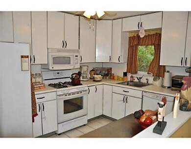 4 Mary Ln, Riverside, CT 06878 - photo 5