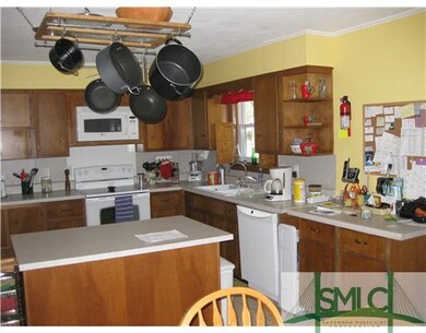 Kitchen. large kitchen with incredible cabinet spa