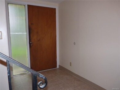 744 Deerfield Dr, North Tonawanda, NY 14120 - photo 5