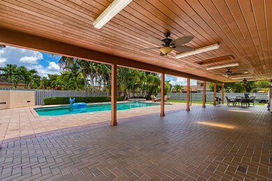 14701 Highland Springs Ct, Davie, FL 33325 - photo 5