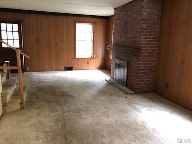 537 North Cir, Bethlehem, PA 18018 - photo 4