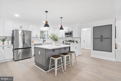 6129 Oak Hill Dr, Sykesville, MD 21784 - photo 7