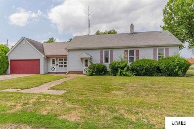 1629 Pekin St, Lincoln, IL 62656 - photo 2