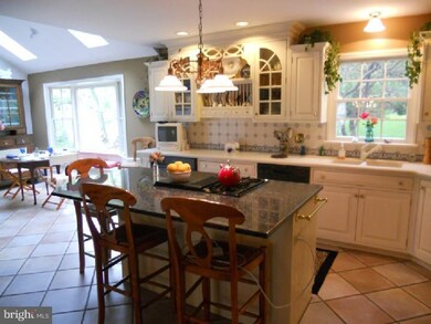 1909 Sturbridge Dr, Reading, PA 19610 - photo 6