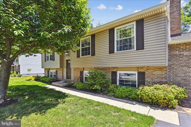 133 Applegate Dr, Sterling, VA 20164 - photo 2