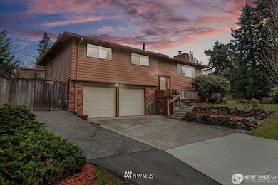 316 158th Place SE, Bellevue, WA 98008 - photo 2