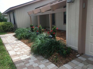 33 Yawl Dr Cocoa Beach, FL 32931