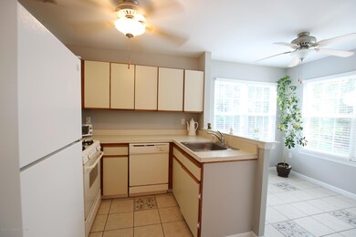 Eat-in-Kitchen - View 2