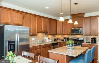 44005 Swift Fox Dr, California, MD 20619 - photo 3