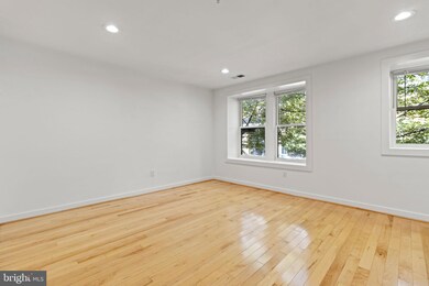 732 Lamont St NW unit 201, Washington, DC 20010 - photo 6