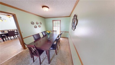 8626 Oakview Dr, Lenexa, KS 66215 - photo 5