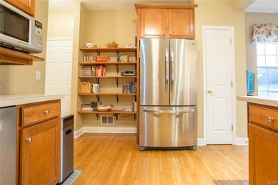 2312 Hollow View Dr, Easton, PA 18040 - photo 7