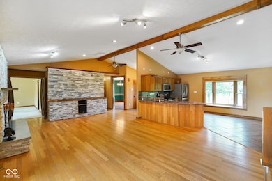 12196 N Beth Ann Dr, Camby, IN 46113 - photo 3