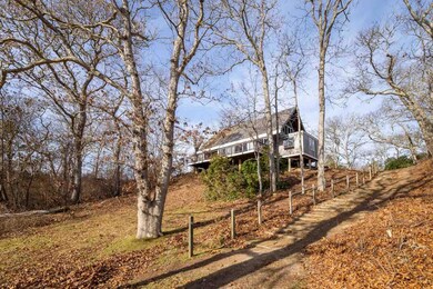 252 Middle Road