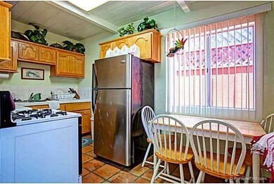 Kitchen/Dining in back unit