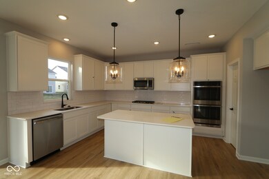 17025 Silo Ridge Way, Noblesville, IN 46060 - photo 2