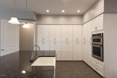 1028 Kitchen 2