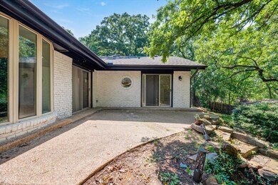 716 Hurst Dr, Bedford, TX 76022 - photo 3