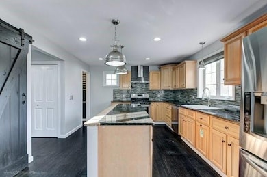 54 Easton Ave, Portsmouth, RI 02871 - photo 6