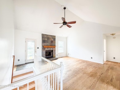 200 Woodfield Cir, Shelbyville, KY 40065 - photo 6